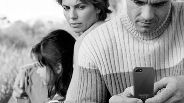 Investigación de conducta digital y redes sociales en un caso de infidelidad conyugal